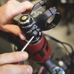 E-thirteen E.thirteen Base 35 Stem -Cockpit butik ethirteen Base 35 stem 06