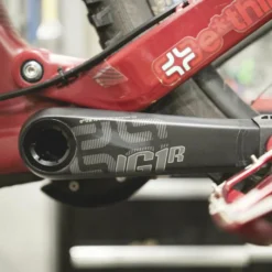 E-thirteen E.thirteen LG1 Race Carbon Crankset 19 E-thirteen E.thirteen LG1 Race Carbon Crankset -Cockpit butik ethirteen LG1 Race Carbon Crankset 09